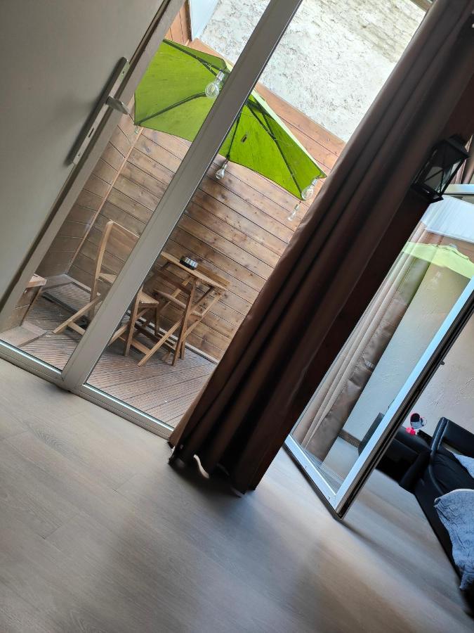 베르그 Logement Privatif Avec Jacuzzi 아파트 외부 사진